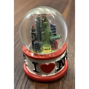 I‎ Love NY Skyline Snow Globe NYC Souvenir from NYC Mini 2.5"